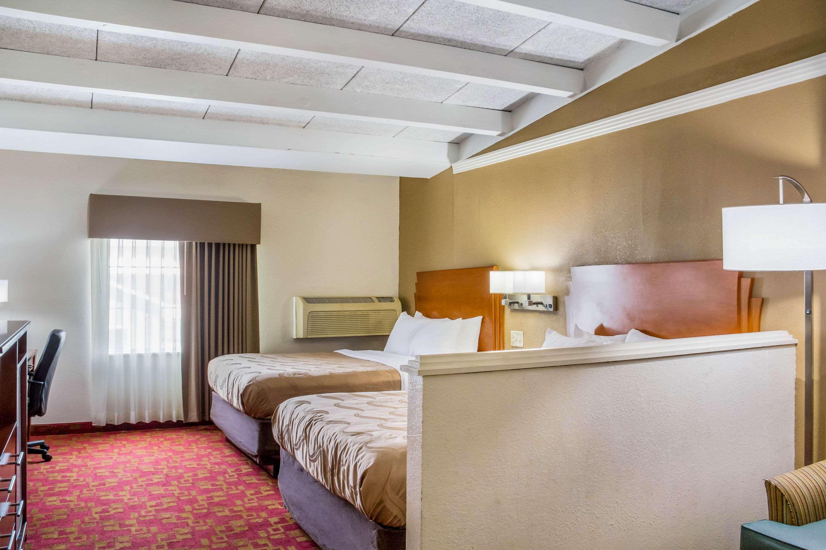Quality Inn & Suites Kansas City - Independence I-70 East Εξωτερικό φωτογραφία