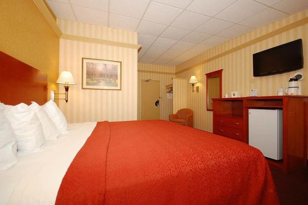 Quality Inn & Suites Kansas City - Independence I-70 East Εξωτερικό φωτογραφία