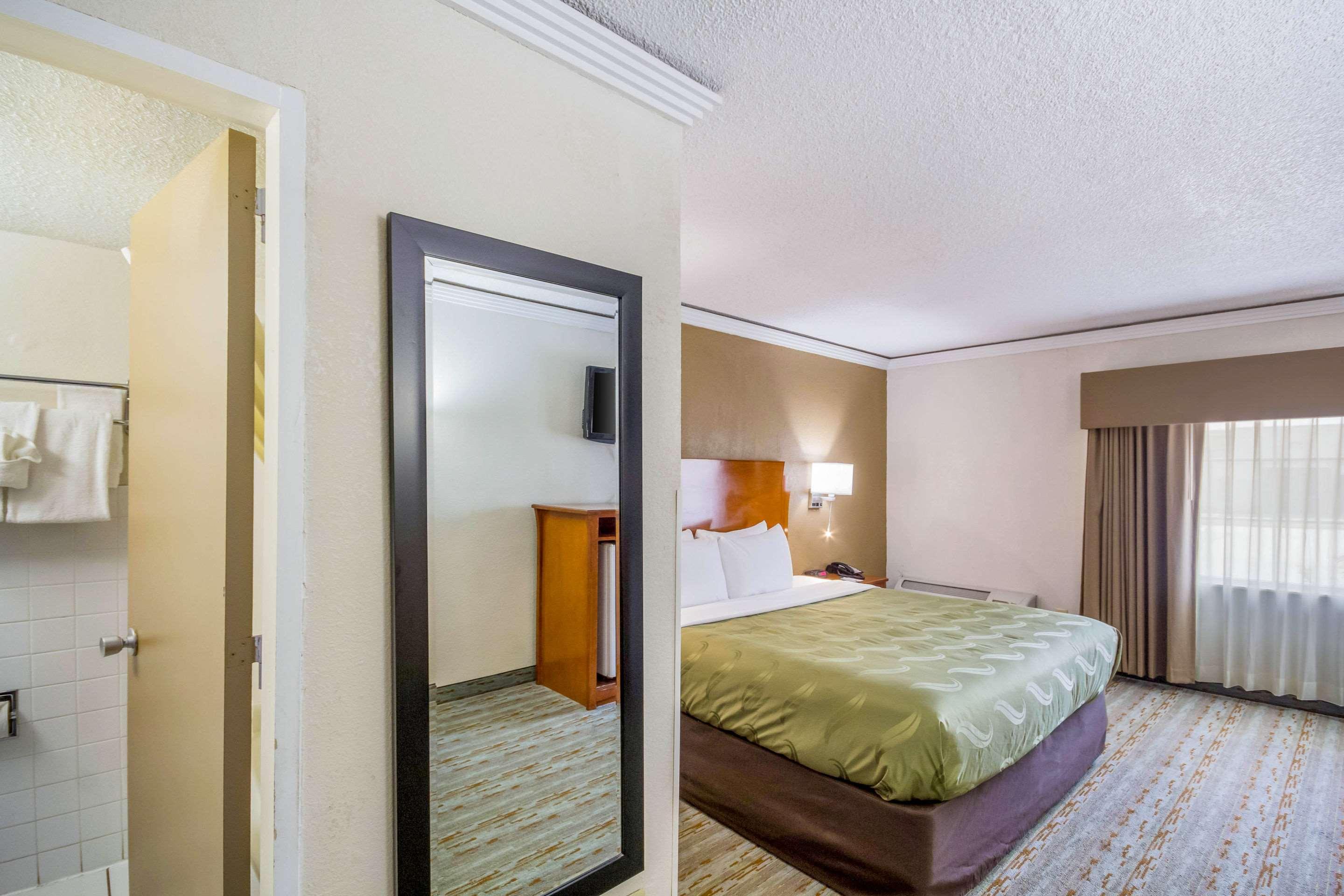 Quality Inn & Suites Kansas City - Independence I-70 East Εξωτερικό φωτογραφία