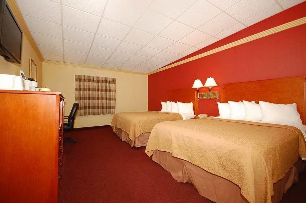 Quality Inn & Suites Kansas City - Independence I-70 East Εξωτερικό φωτογραφία