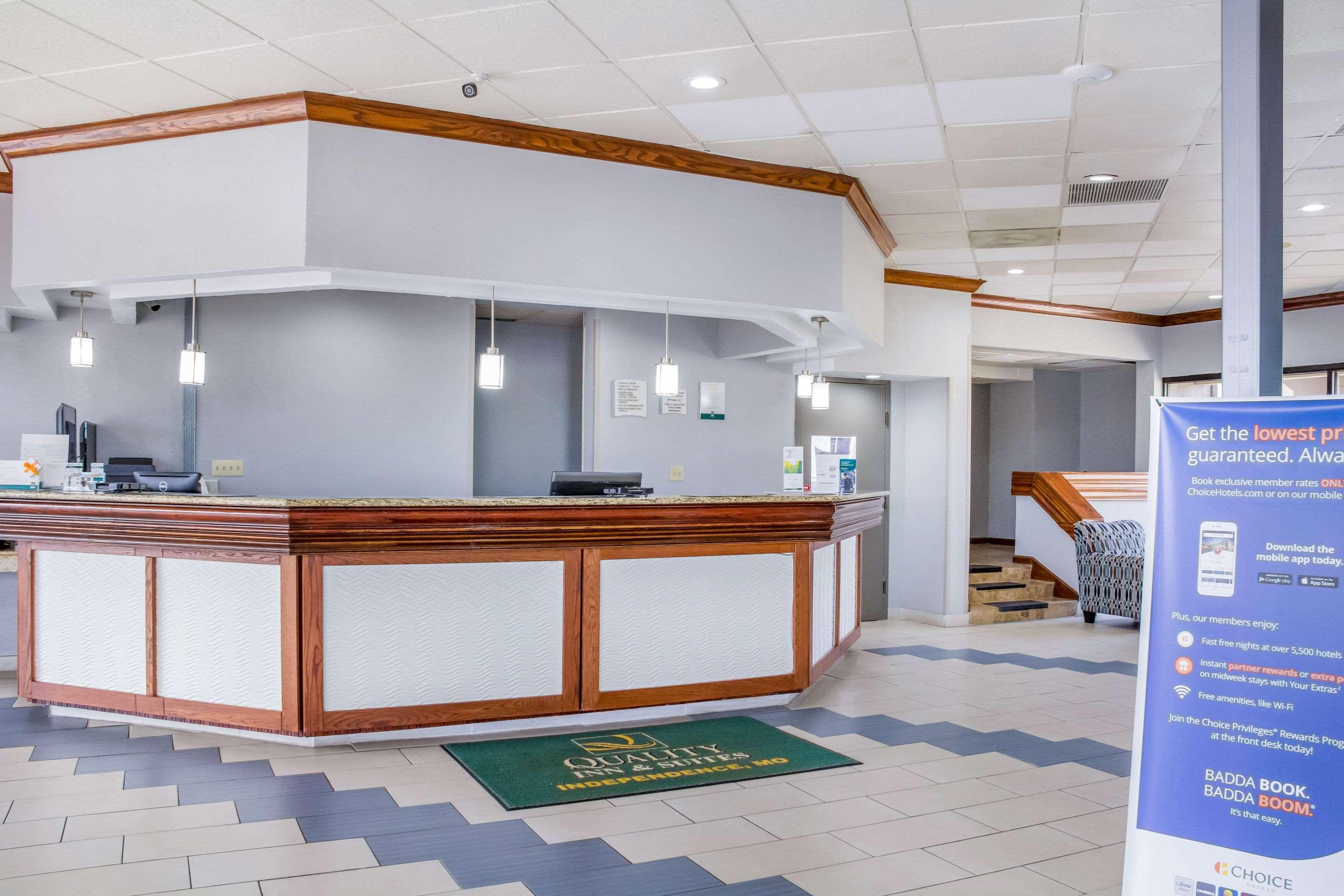 Quality Inn & Suites Kansas City - Independence I-70 East Εξωτερικό φωτογραφία