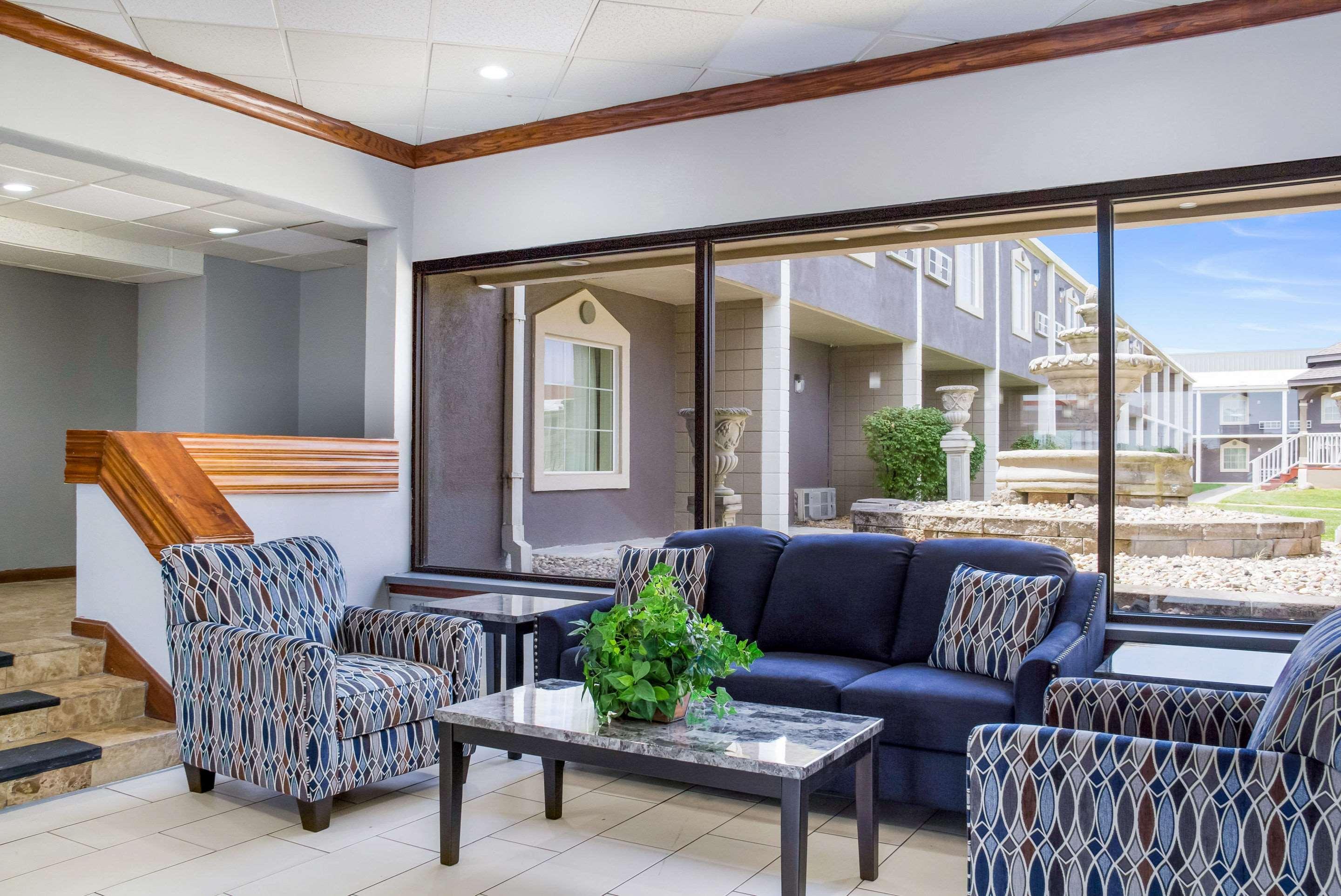Quality Inn & Suites Kansas City - Independence I-70 East Εξωτερικό φωτογραφία