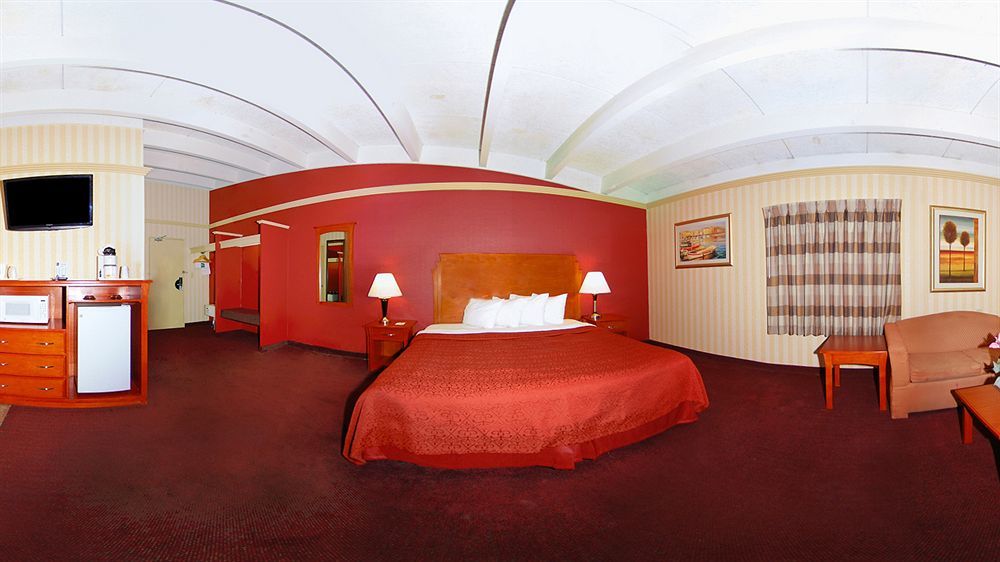 Quality Inn & Suites Kansas City - Independence I-70 East Εξωτερικό φωτογραφία